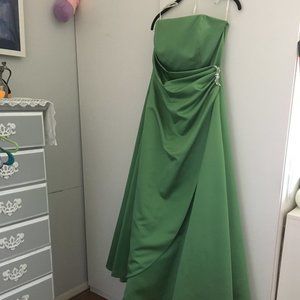 David's Bridal Strapless Green Gown Size 12